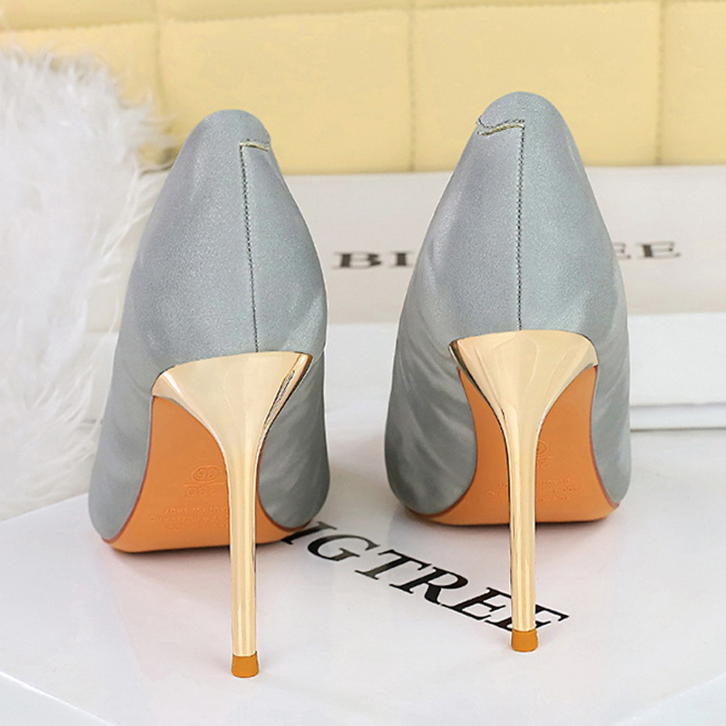 Sepatu BIGTREE Hak Tinggi Stil - Shoe Tree ulasan dan harga